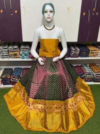 PSRGFSLG5Y11SZDC13- Free Size Ikat Silk Lehenga