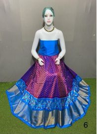 PSRGFSLG5Y11SZDC16- Free Size Ikat Silk Lehenga