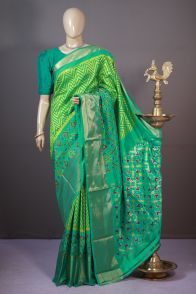 PSHLKBIP5A06DEDC01- Kanchi border Ikat silk saree