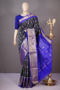 PSHLKBIP5A06DEDC14- Kanchi border Ikat silk saree