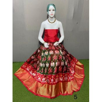 PSRGFSLG5Y11SZDC10- Free Size Ikat Silk Lehenga