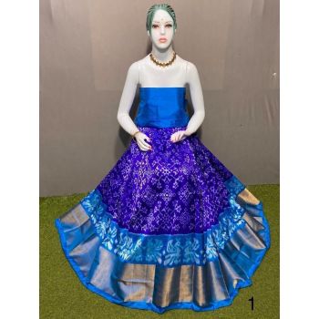 PSRGFSLG5Y11SZDC14- Free Size Ikat Silk Lehenga