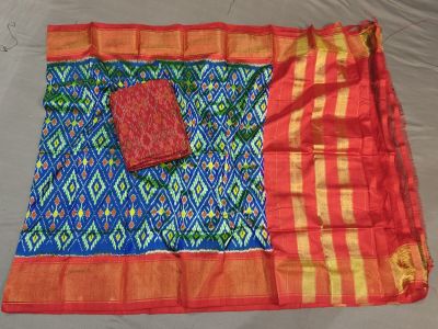 PGMRSDST5A06FSDD20- Ikat Silk dupatta with Ikat sico top