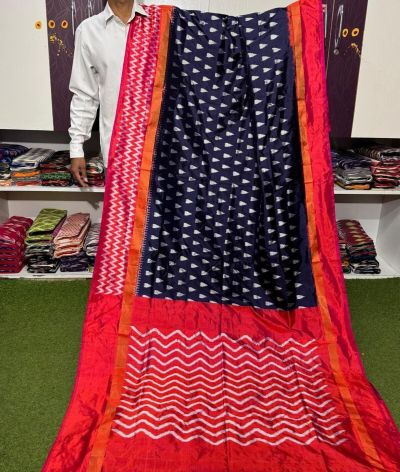 PGMRILWS5A07XZCD39- light weight Ikat silk saree