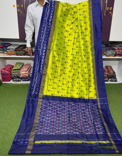PGMRILWS5A07XZCD37- light weight Ikat silk saree