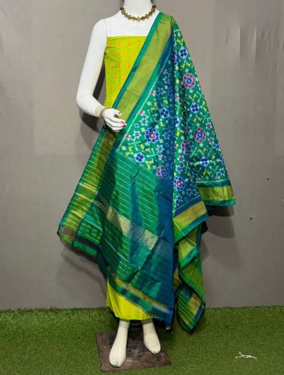 PSRGSDST5A06FFCD05- Ikat Silk dupatta with Ikat sico top