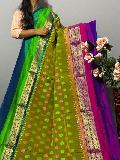 PKISKBIP5A05BBDC03- Kanchi border Ikat silk saree