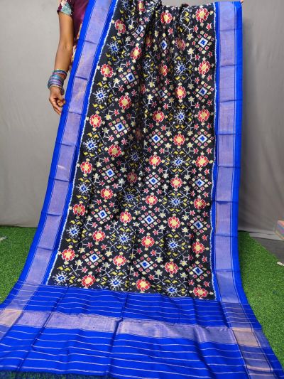 PNIHISDP5A05ZBCD21- Ikat Silk dupatta