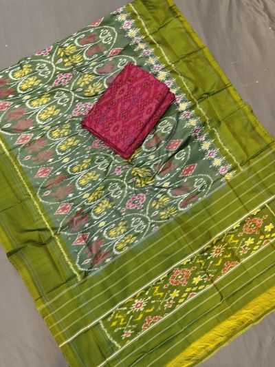 PGMRSDST5A06FSDD04- Ikat Silk dupatta with Ikat sico top
