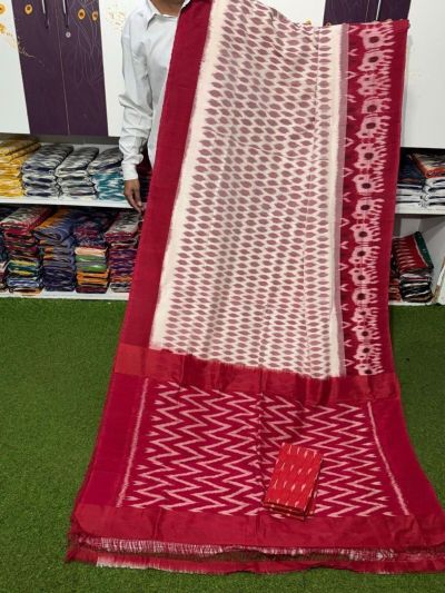PSRGICTS5A07INCC19- Ikat cotton saree