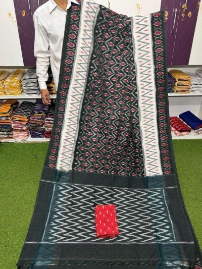 PSRGICTS5A07INCC22- Ikat cotton saree