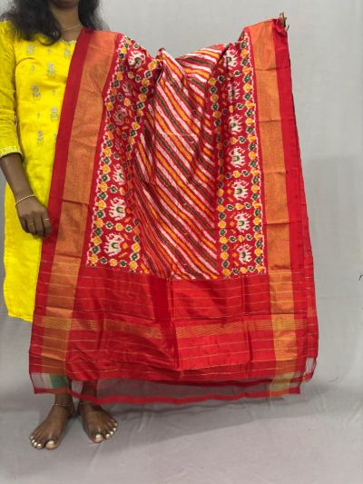 PSSIISDP5Y03ECDC32- Ikat Silk dupatta