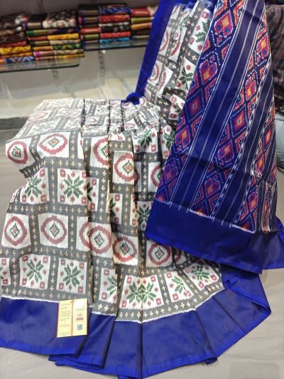 PGMRIDSS5Y02BXCC04- Ikat silk saree