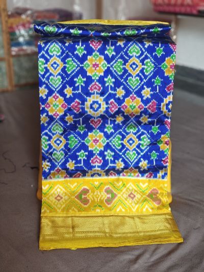 PGMRIDSS5Y06BBDC01- Ikat silk saree