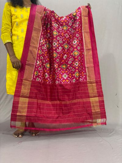 PSSIISDP5Y09ECCD02- Ikat Silk dupatta