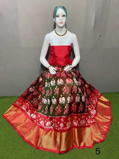 PSRGFSLG5Y11SZDC10- Free Size Ikat Silk Lehenga