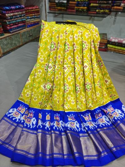 PGMRFSLG5N02SZDC26- Free Size Ikat Silk Lehenga