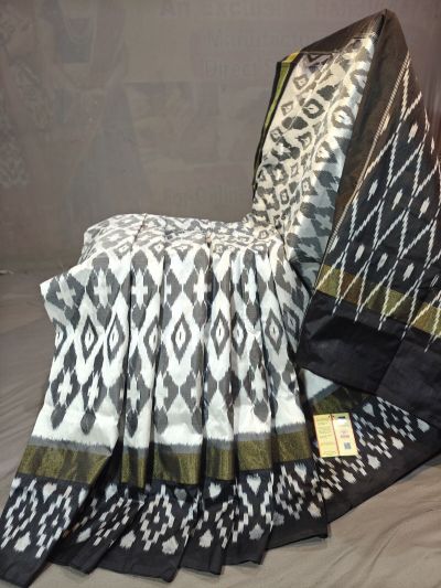 PGMRILWS5N04XEDC45- light weight Ikat silk saree