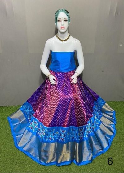 PSRGFSLG5Y11SZDC16- Free Size Ikat Silk Lehenga