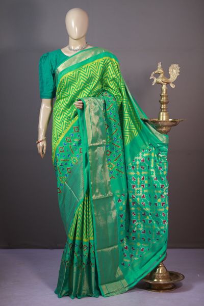 PSHLKBIP5A06DEDC01- Kanchi border Ikat silk saree