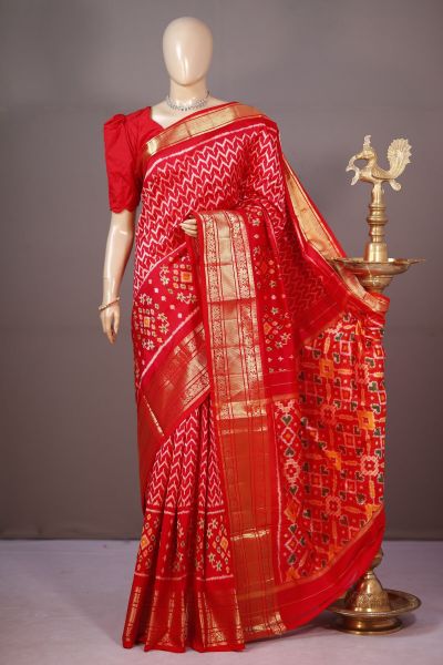 PSHLKBIP5A06DEDC12- Kanchi border Ikat silk saree