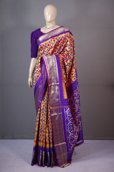 PSHLKBIP5A06DEDC24- Kanchi border Ikat silk saree