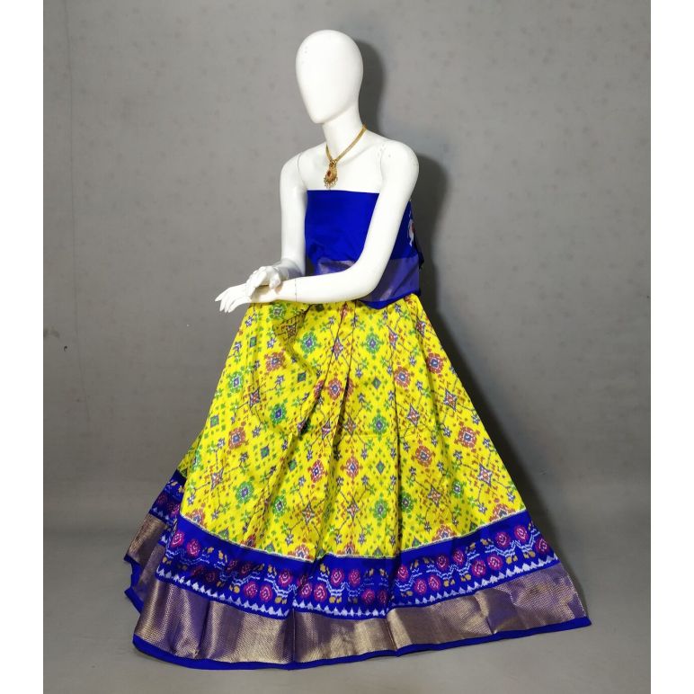 PRIHFSLG5Y04SEDD26- Free Size Ikat Silk Lehenga