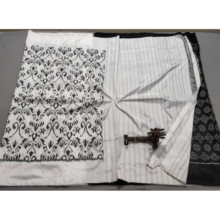PALUIDSS5Y06BSCD26- Ikat silk saree