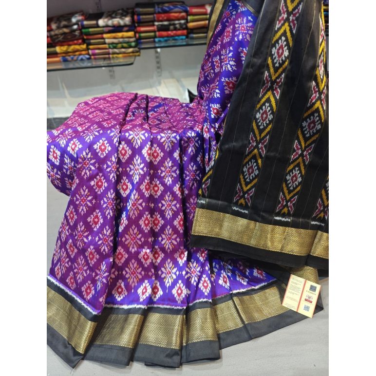 PGMRIDSS5Y02BXCC18- Ikat silk saree