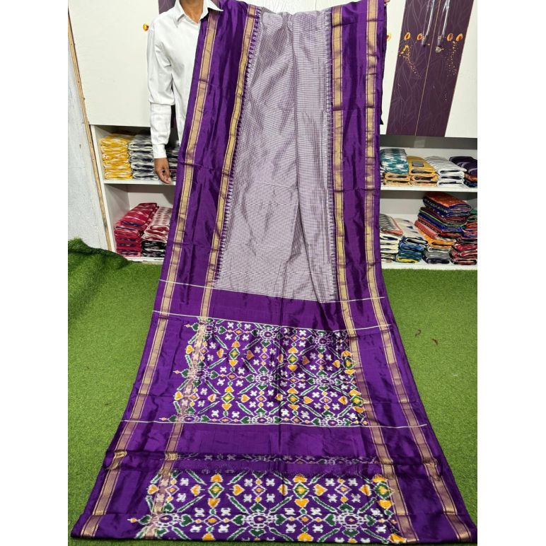 PSRGIDSS5Y05TZDC10- Ikat silk saree