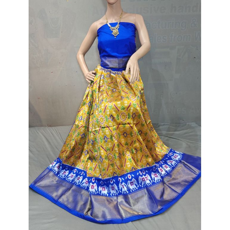 PGMRFSLG5Y18SZCD06- Free Size Ikat Silk Lehenga