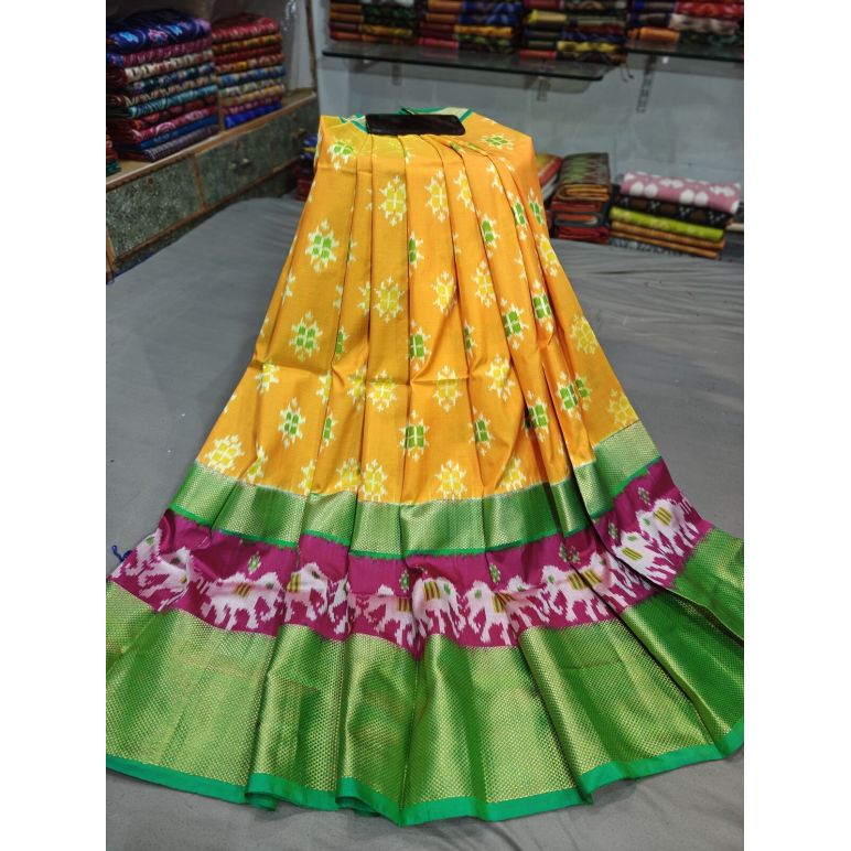 PGMRFSLG5Y18SZCD45- Free Size Ikat Silk Lehenga