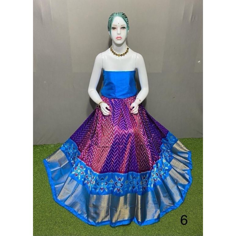 PSRGFSLG5Y11SZDC16- Free Size Ikat Silk Lehenga