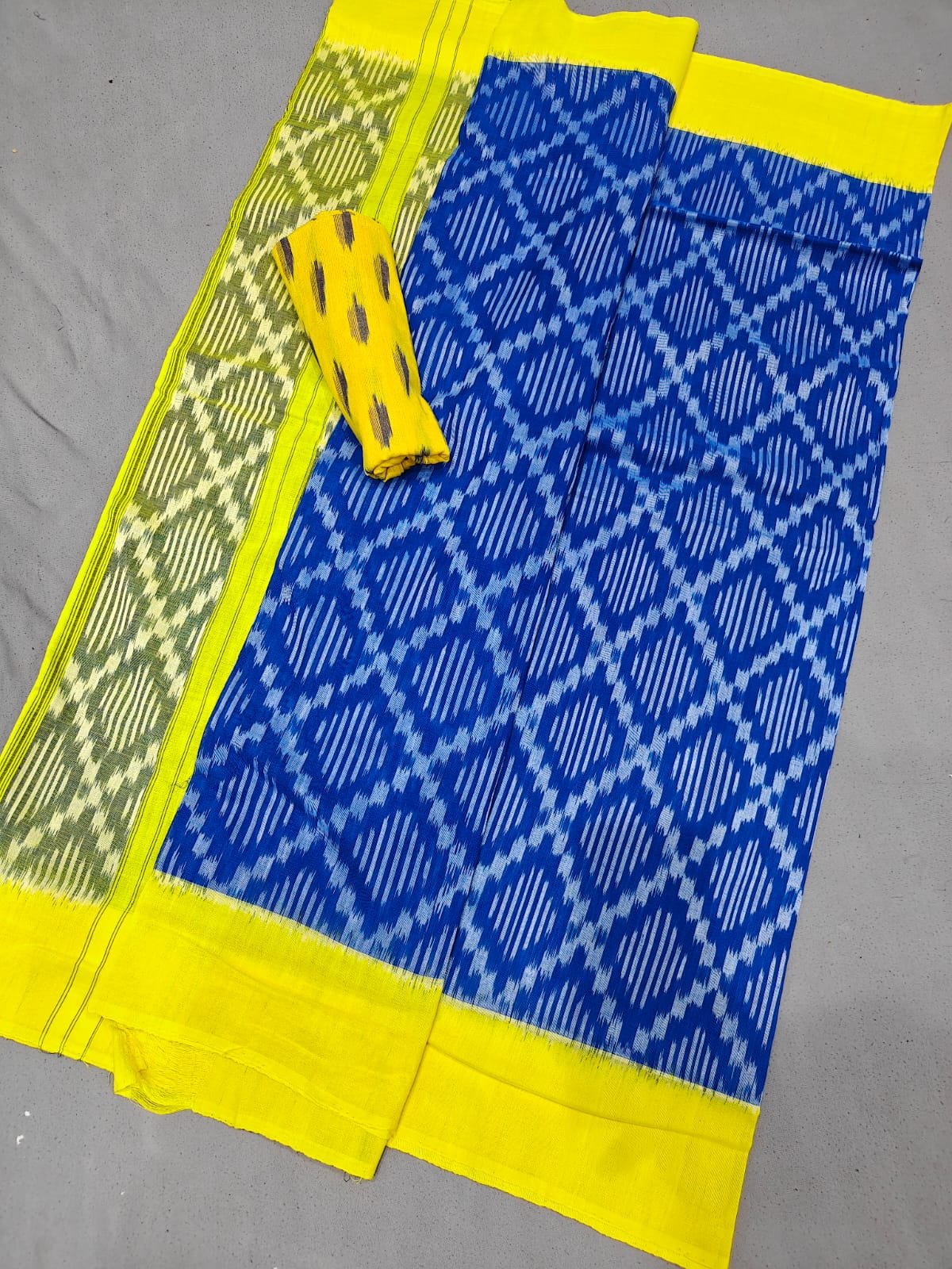 Cotton Saree - PGMRY29-ICTSDZDCD-10