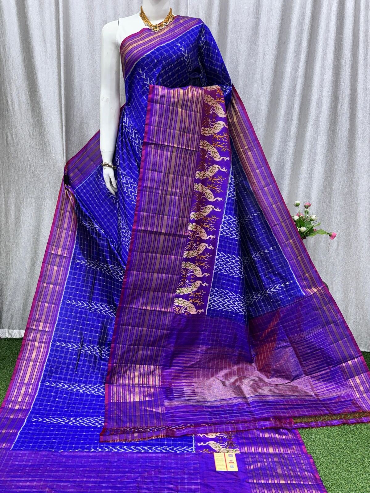 Designer Ikat - PASKN15-IDSSIISDC-04