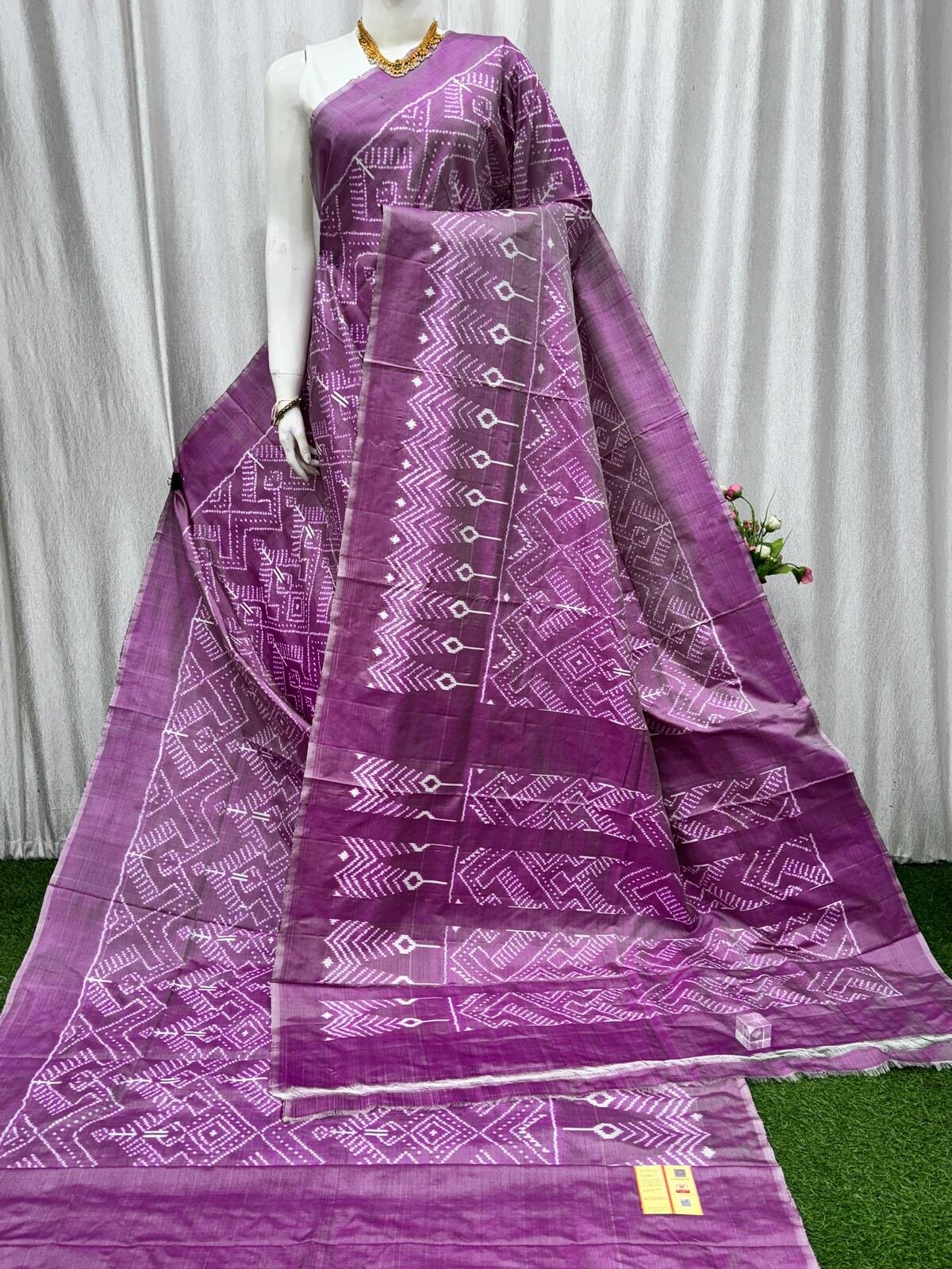 Designer Ikat - PASKY23-IDSSCNECD-04