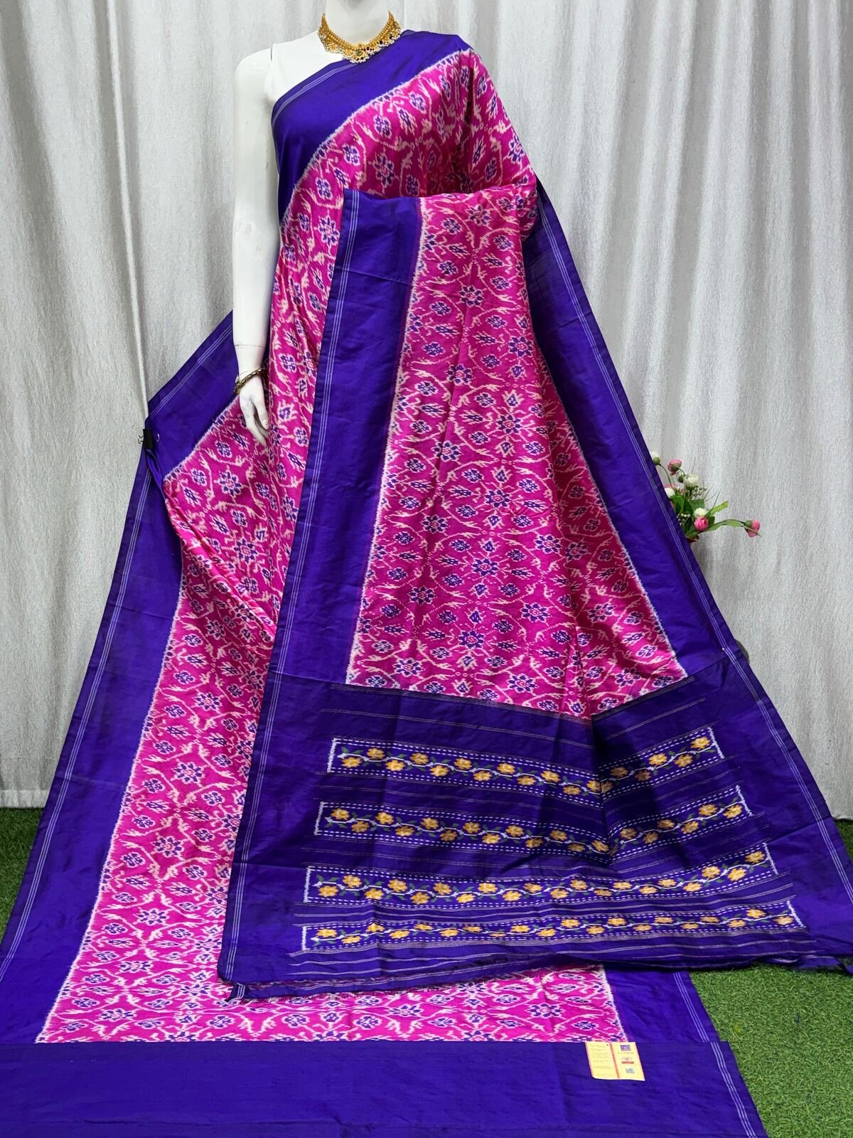 Designer Ikat - PASKY23-IDSSCNECD-24