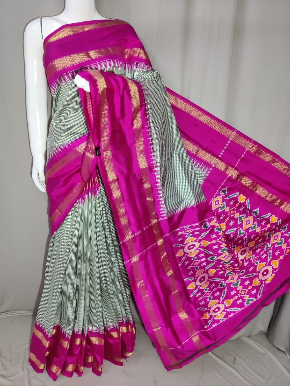 Designer Ikat - PDLSG08-IDSSCNCDC-01