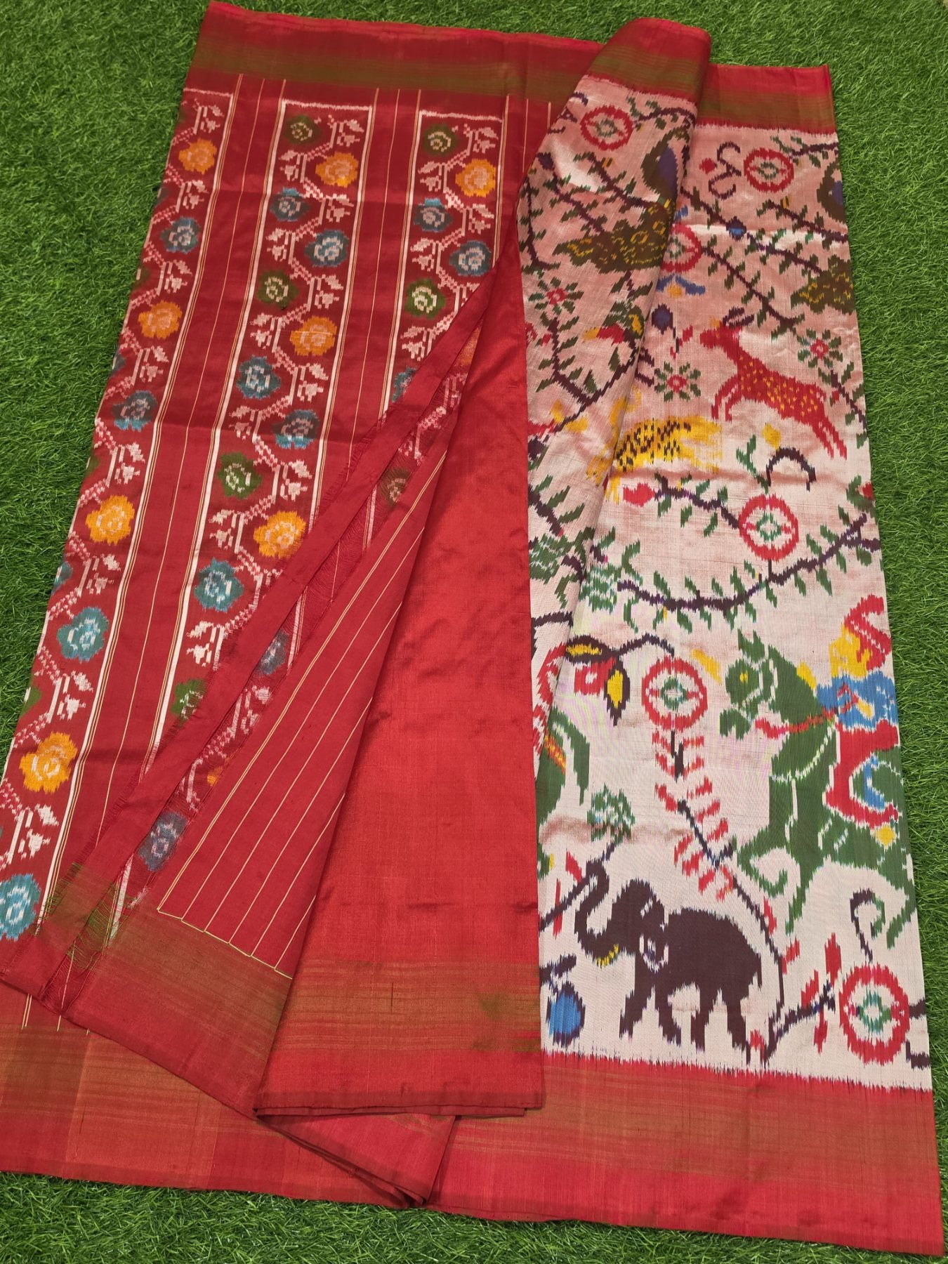 Designer Ikat - PSTHN04-IDSSIISDD-01 - fullscreen view 3