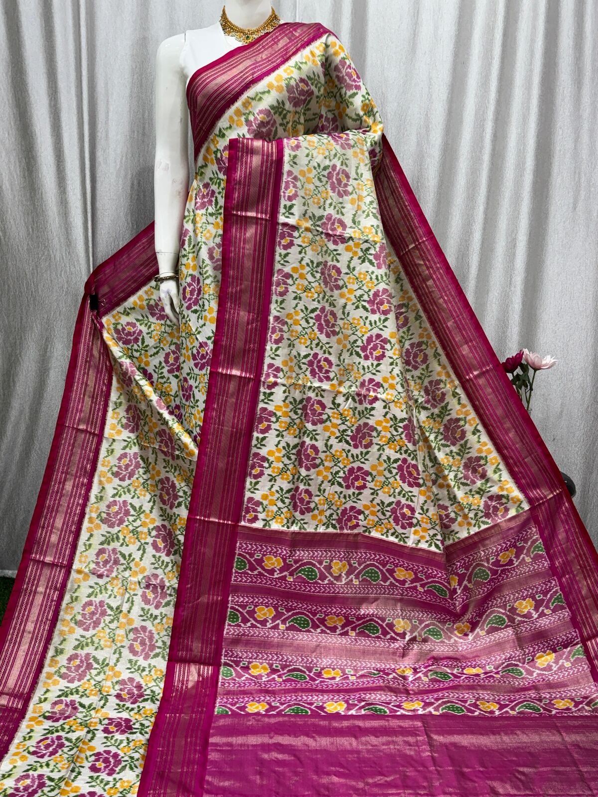 Full Tissue Ikat - PASKG15-FTISIZBCC-02