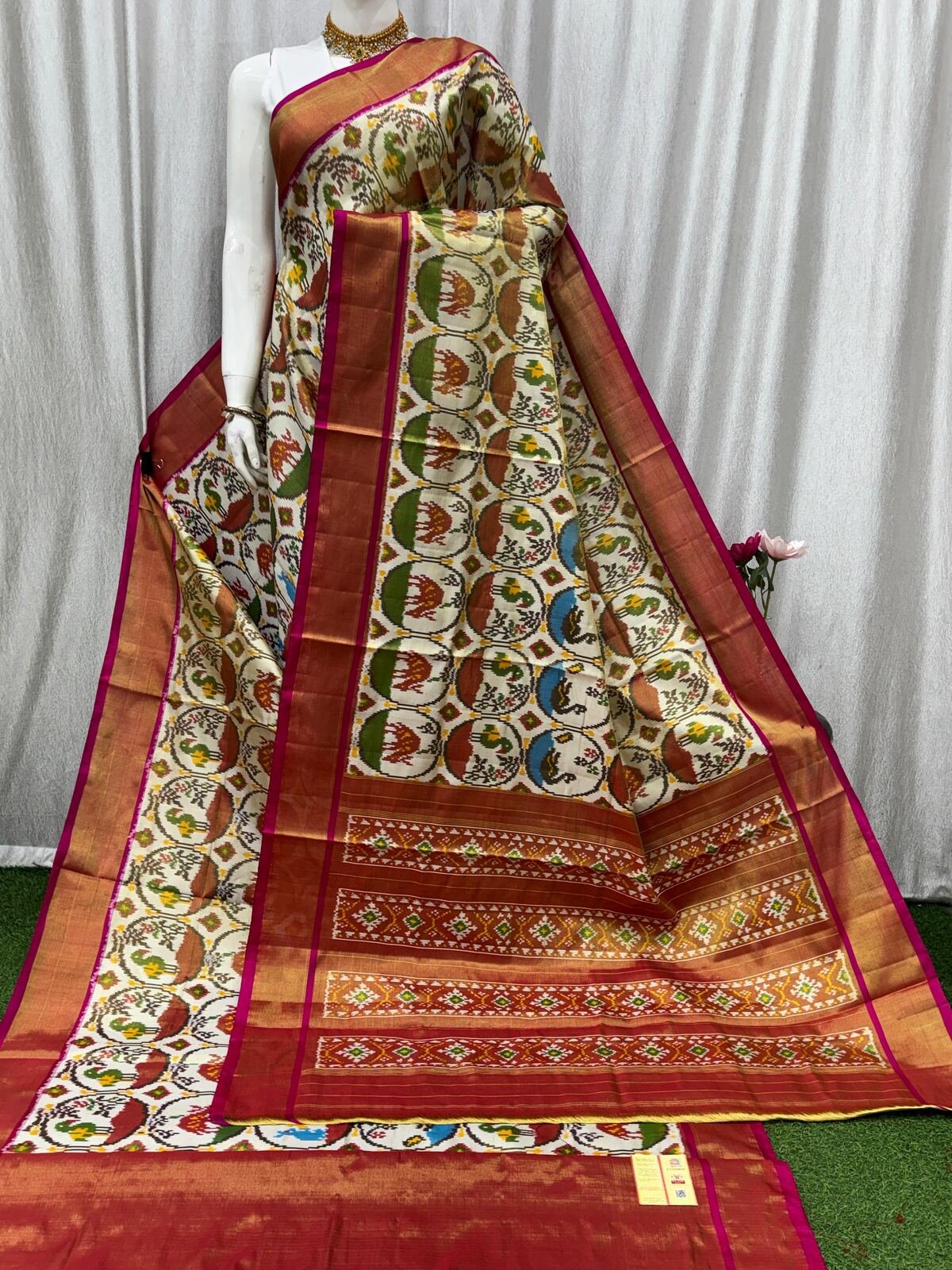 Full Tissue Ikat - PASKO07-FTISIZXDD-01