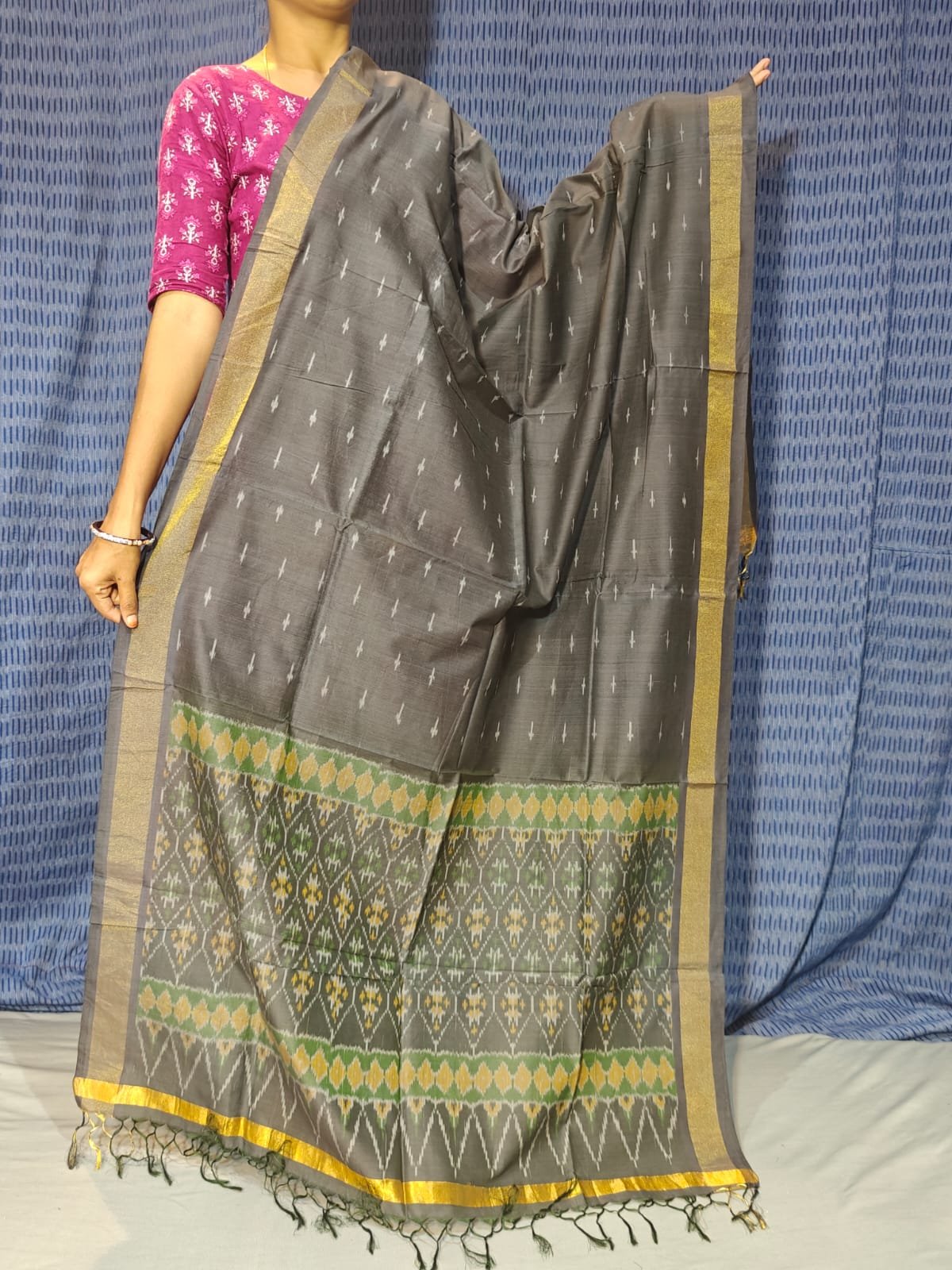 Ikat Dupatta - PGMRL04-ISCDDIXDC-01