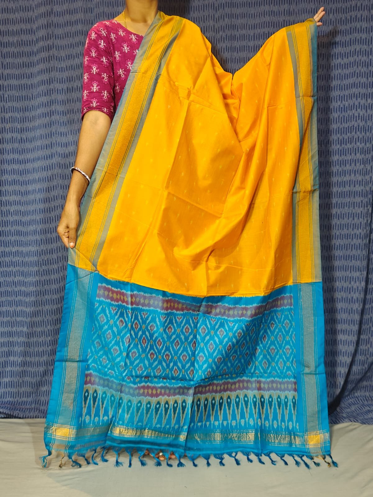 Ikat Dupatta - PGMRL04-ISCDDIXDC-02