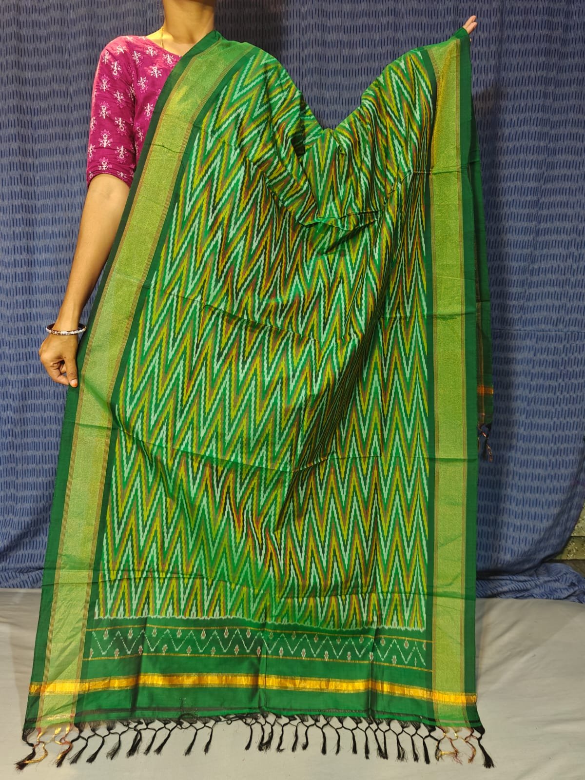 Ikat Dupatta - PGMRL04-ISCDDIXDC-06
