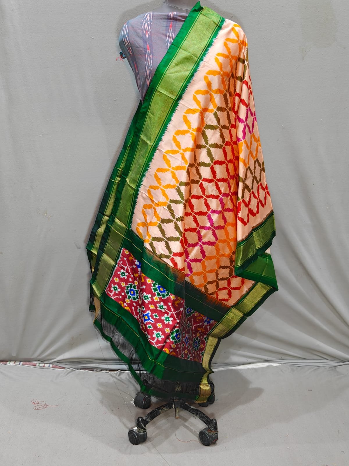 Ikat Dupatta - PGMRL26-ISDPCEZDC-16