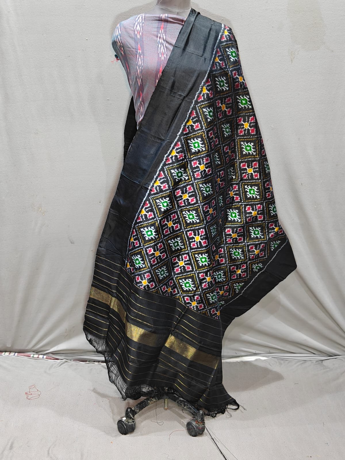 Ikat Dupatta - PGMRL26-ISDPCEZDC-24