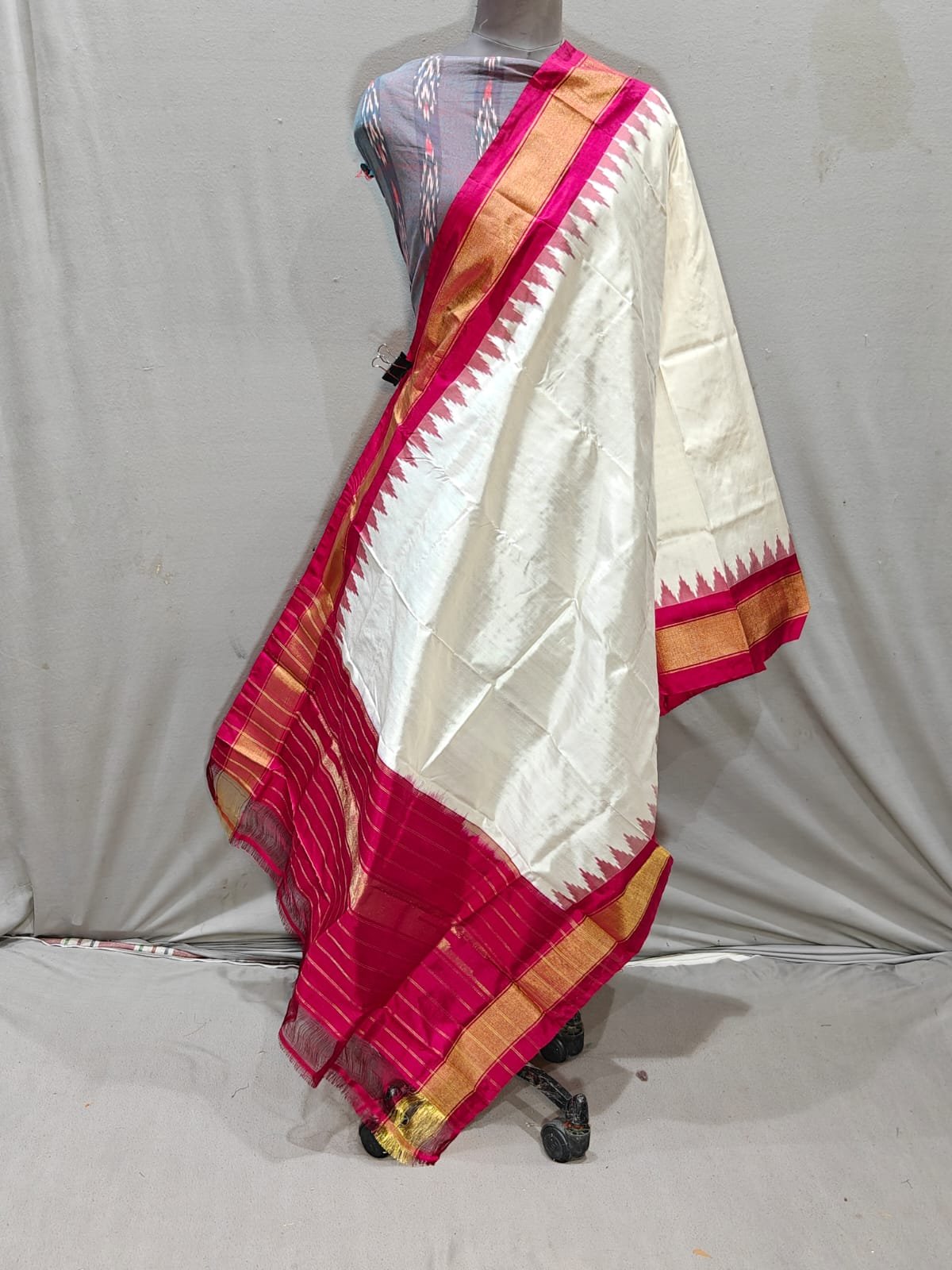 Ikat Dupatta - PGMRL26-ISDPCEZDC-36