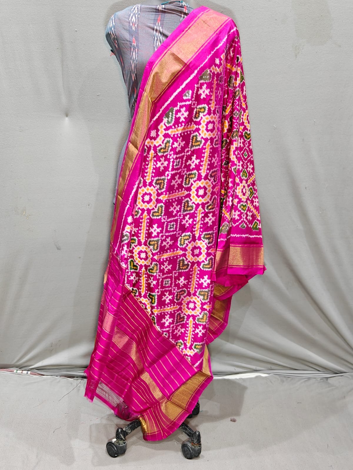 Ikat Dupatta - PGMRL26-ISDPCEZDC-39