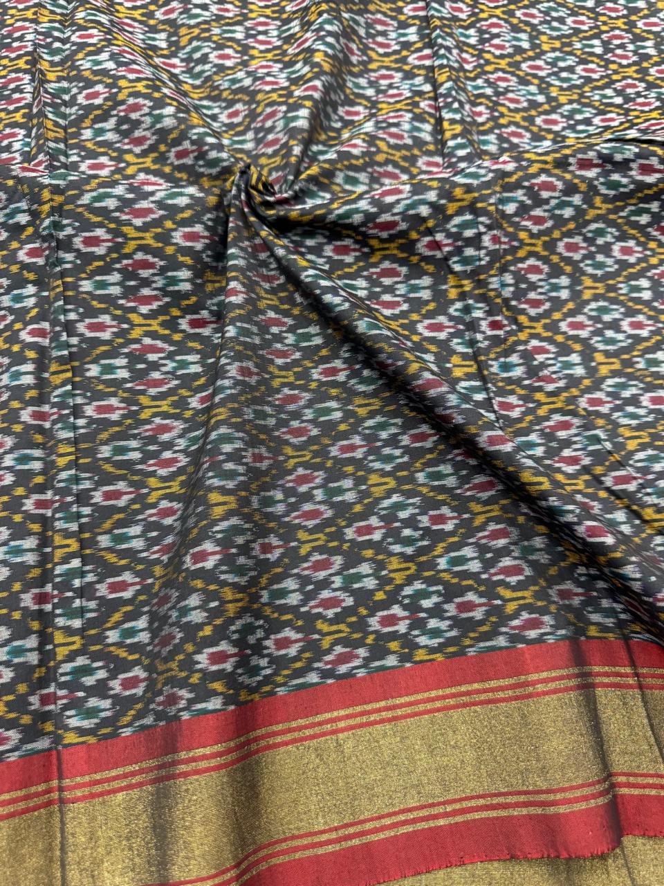Ikat Fabric - PSDHG11-ISCFCDBSC-06
