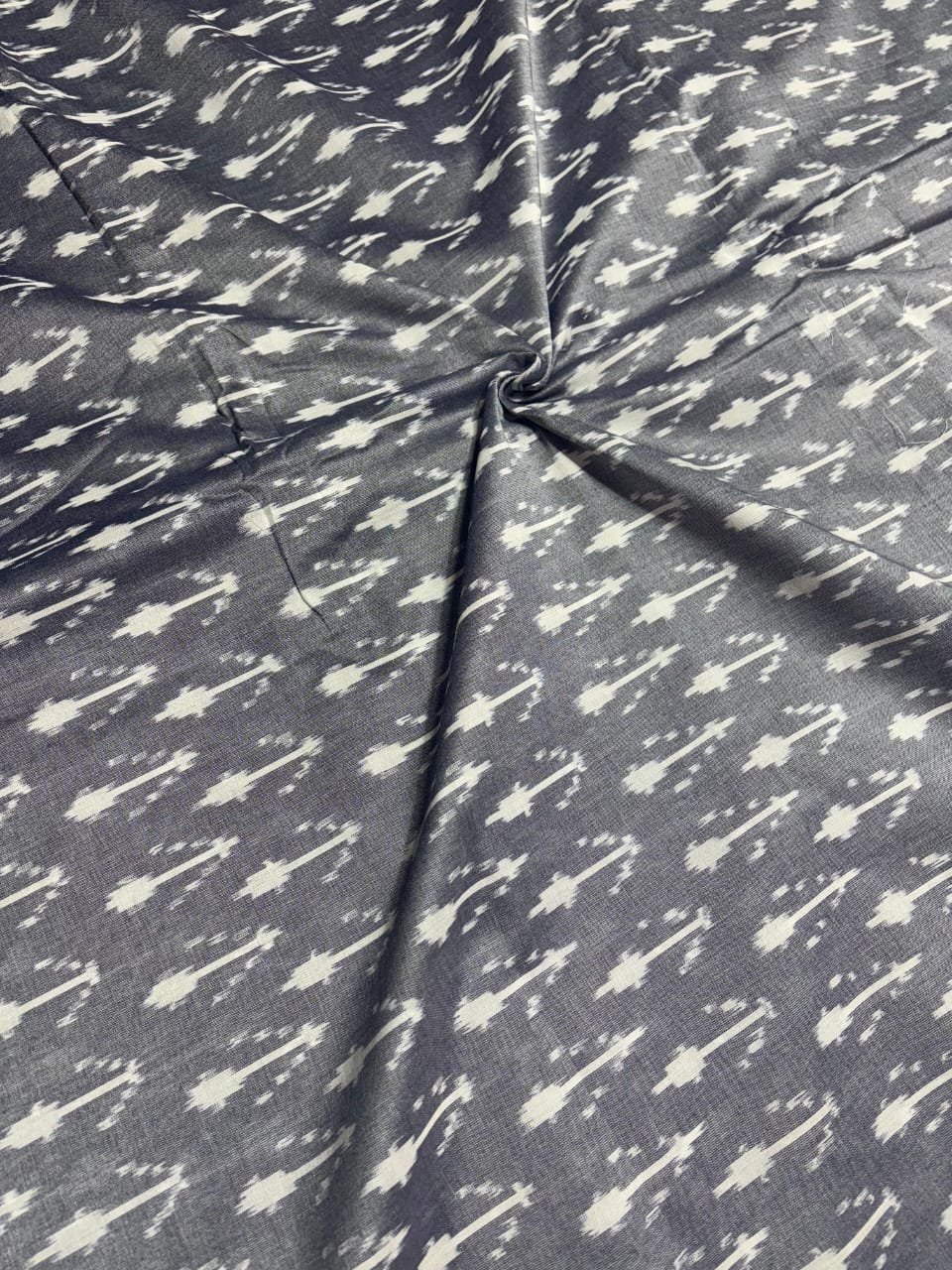 Ikat Fabric - PSSIY30-IMCFCCZBC-01